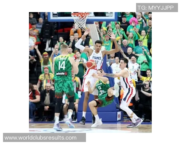 文班亚马法国队首秀狂砍27分震惊意大利吸引NBA球探密切关注