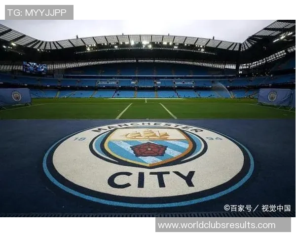 曼城遭欧足联重罚3000万罚款并禁赛一年引发热议